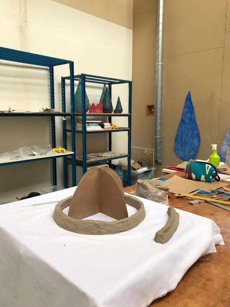 Jeanine Vloemans aan het werk tijdens residentie EKWC